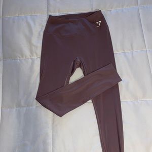 Gymshark training leggings in Taupe Color ( Size Small)